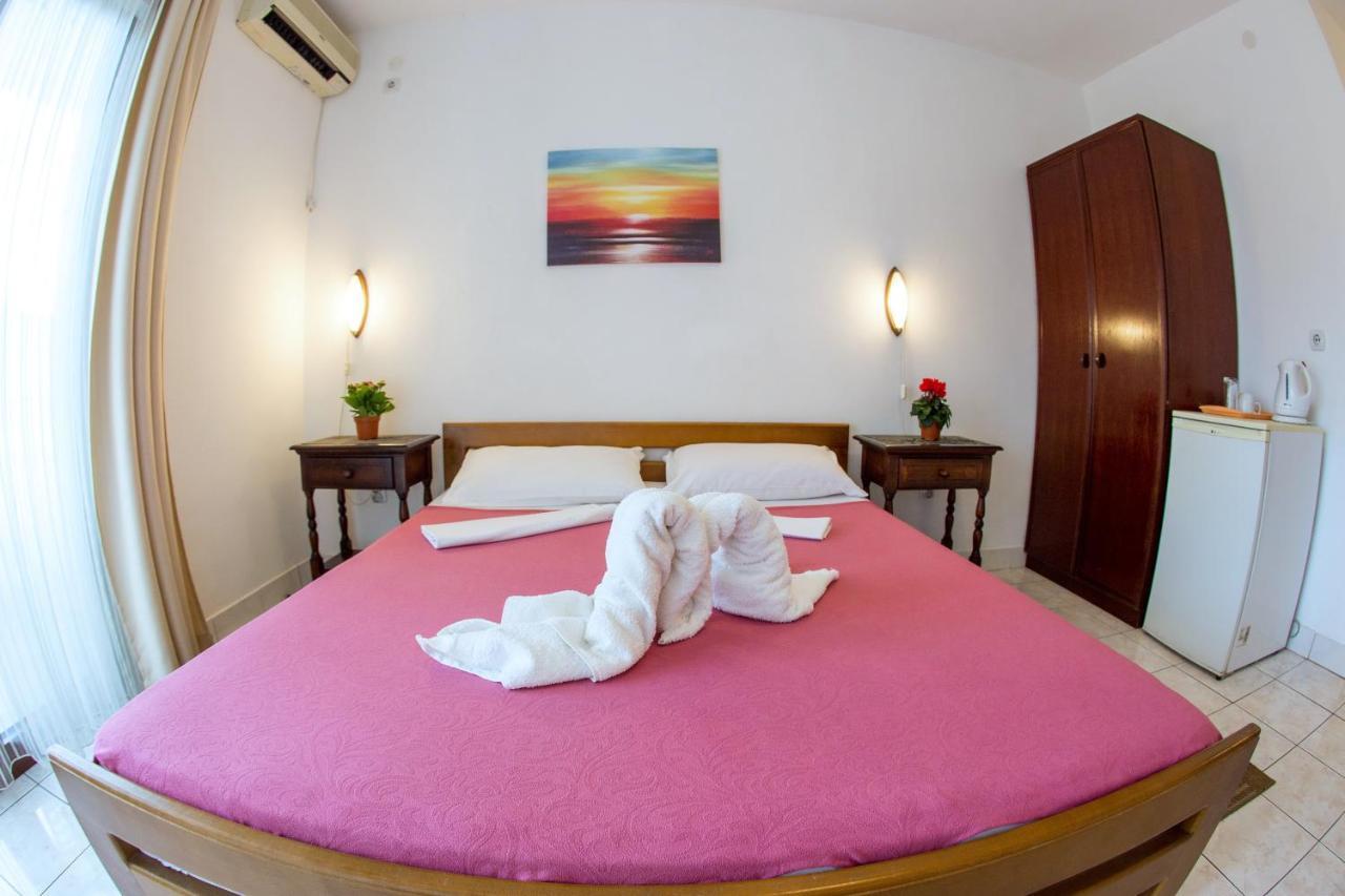 Guest House Mandarina Budva Exteriör bild